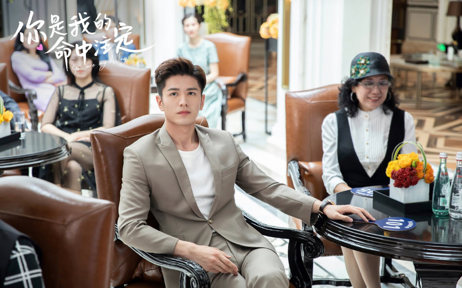 稳定输出vs绝杀风暴，世界杯赛场的两种胜利哲学