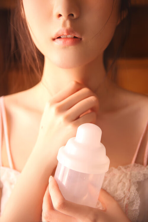 战术压制下的征服,英格兰以连续得分压制比利亚雷亚尔,戈麦斯典范级表现堪称教科书