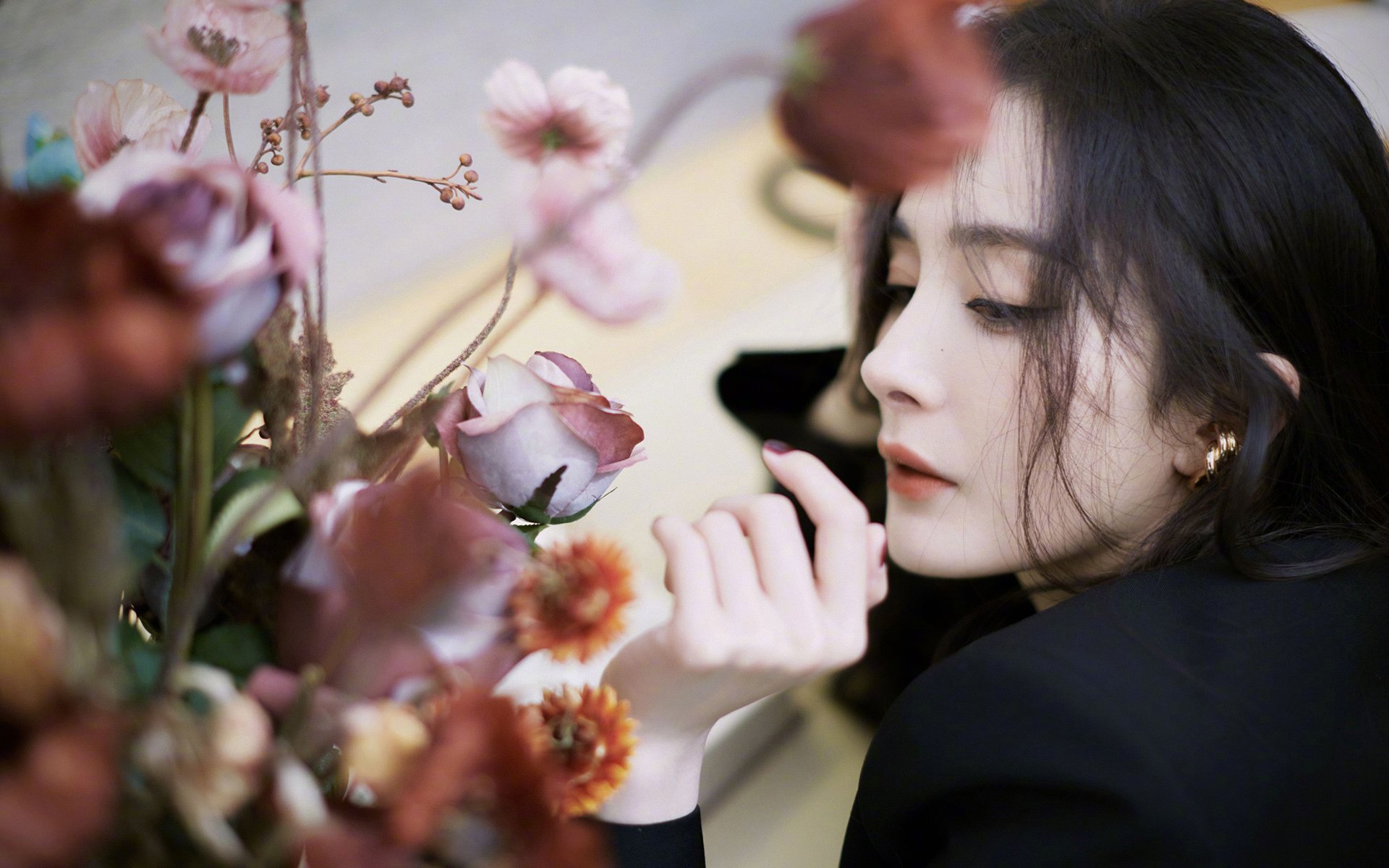 北欧寒刃与法兰西焰火，欧冠之夜的双重变奏