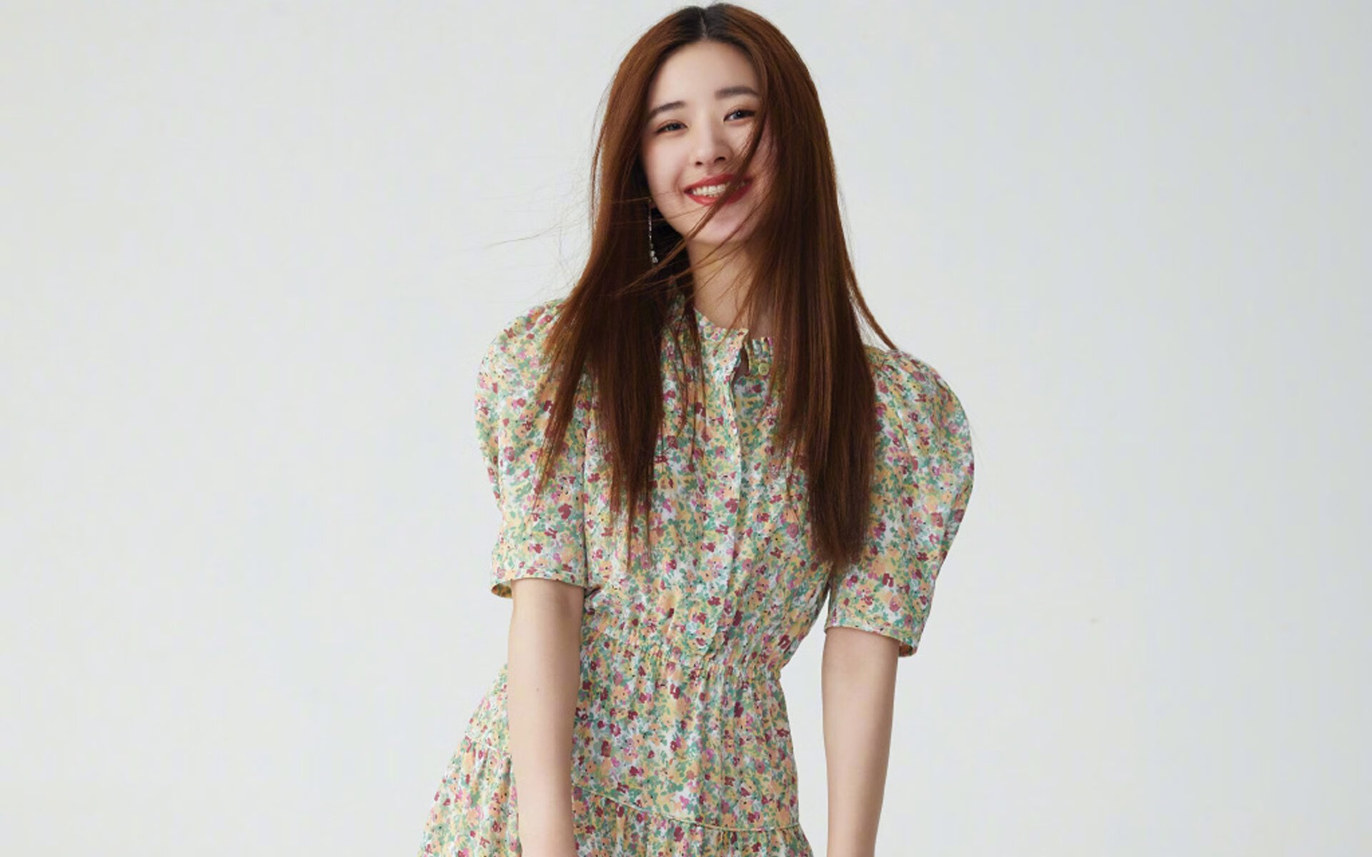 英格拉姆关键时刻一锤定音,湖人队力克深圳队赢得跨洲对决