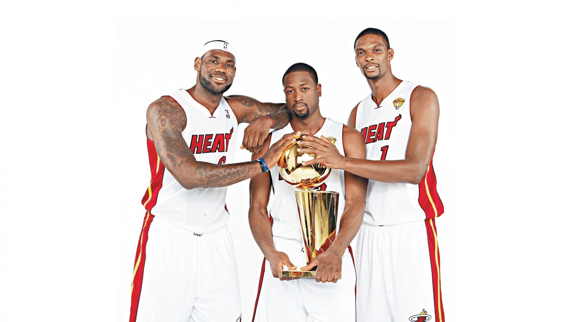 存在感爆棚!詹姆斯领军老鹰强势击败勇士