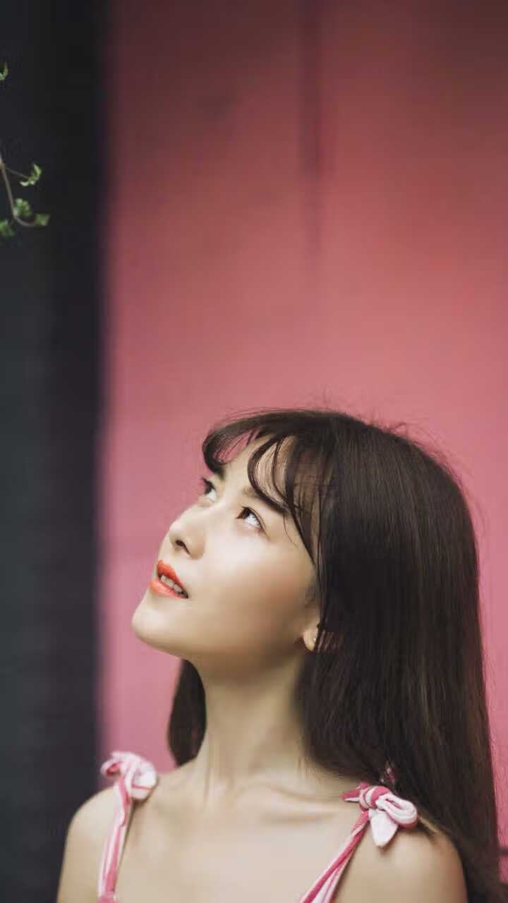 让我为你构思几个不同角度的标题