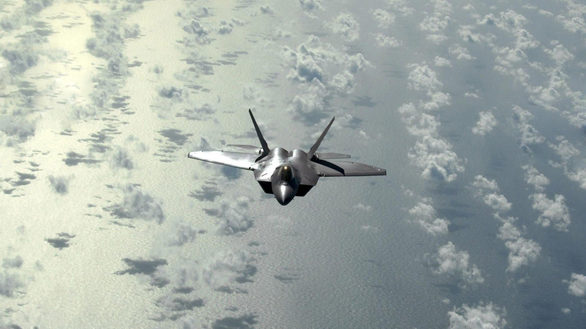 铁壁的独白,当乌拉圭鏖战几内亚,富安健洋完成一场沉默的征服