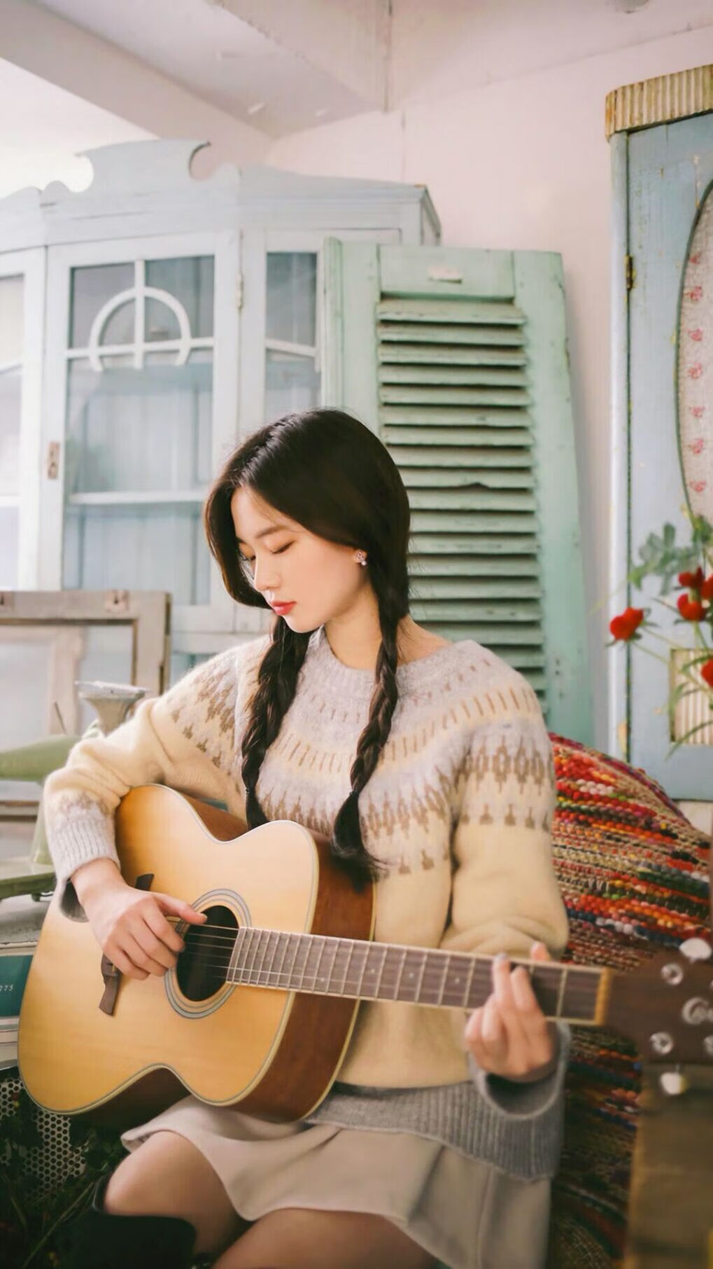 足球双星夜，德布劳内里程碑闪耀，瑞典强势击溃秘鲁