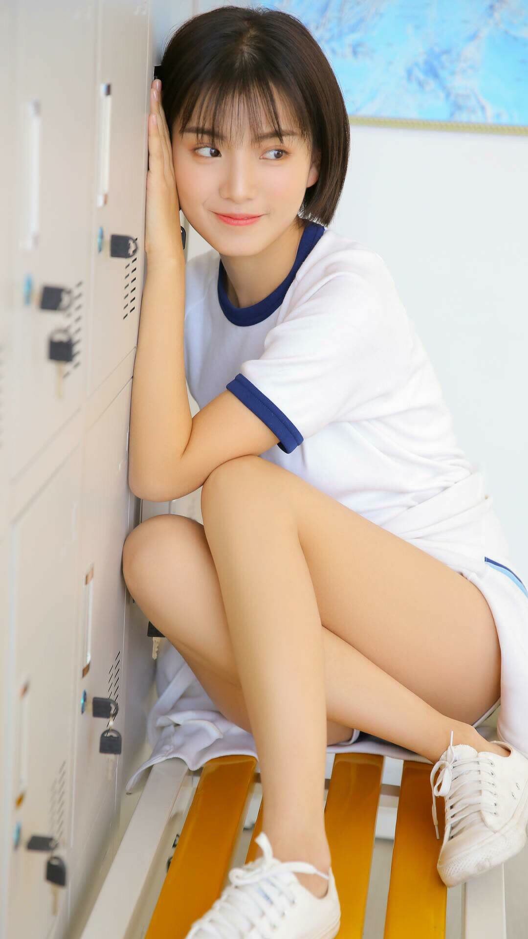 引擎轰鸣与篮球咆哮,当鹈鹕在F1弯道超车北京队